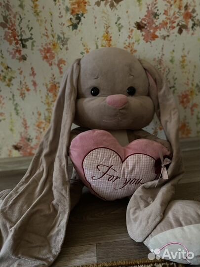 Игрушка заяц и мартышка