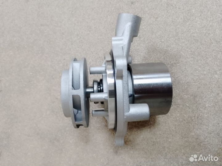 Помпа volkswagen B8