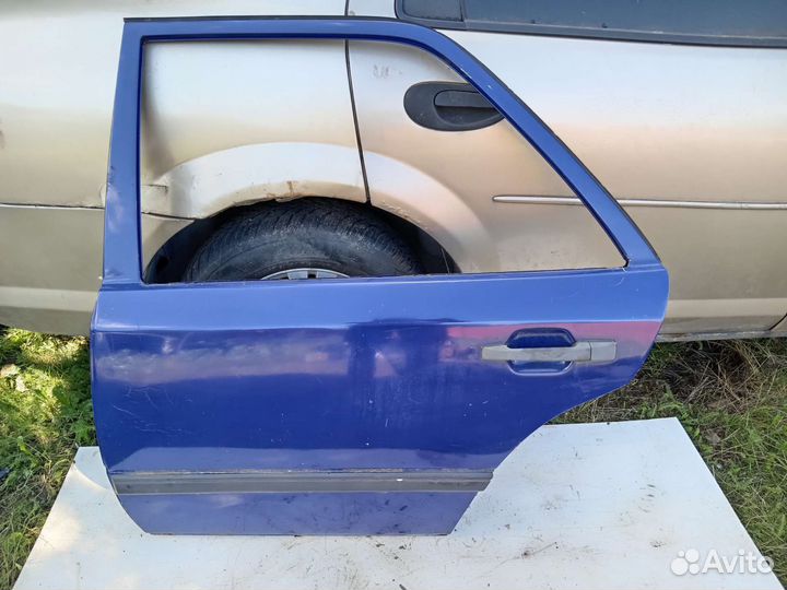 Дверь задняя левая на мерседес 260