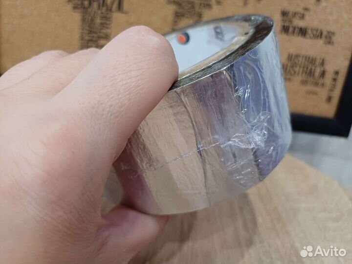 Алюминиевая клейкая лента