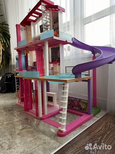 Дом Barbie (Барби) с бессейнои и лифтом