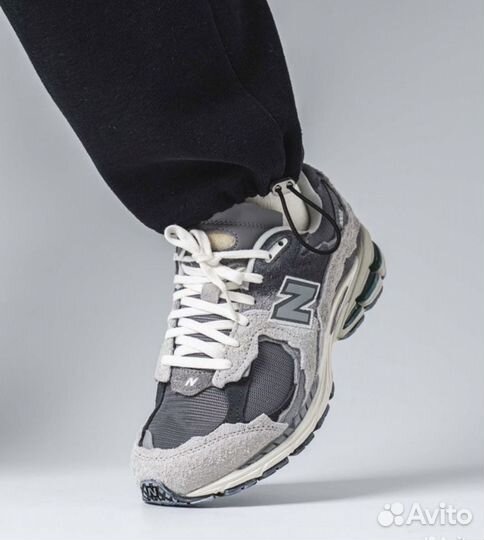 Кроссовки new balance 2002r