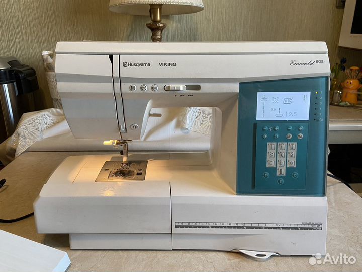 Husqvarna швейная машинка