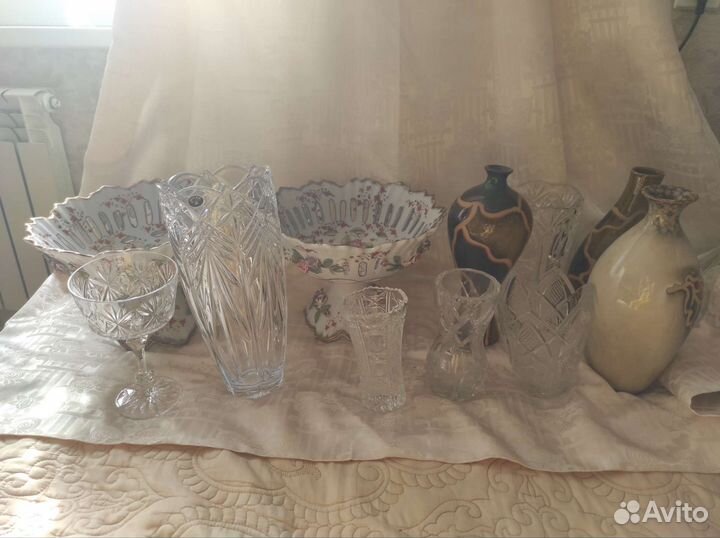 Вазы хрустальные, фарфор, керамика