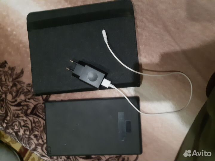 Планшет Lenovo