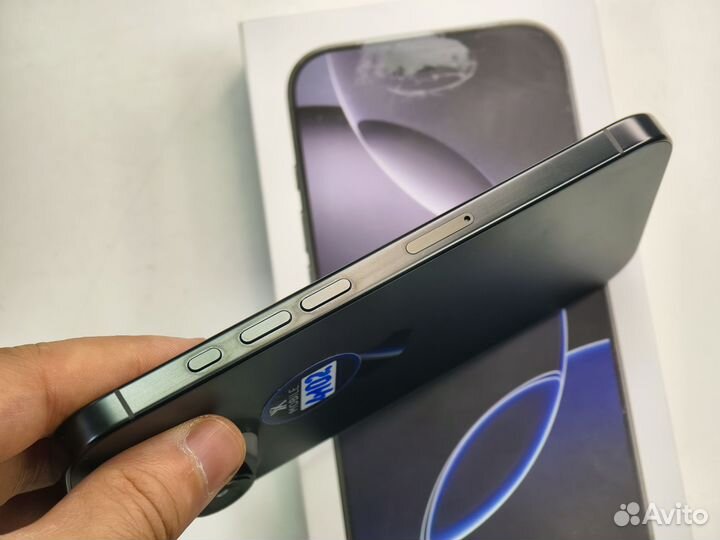 0 циклов, iPhone 16 Pro 128 Gb Black sim+esim