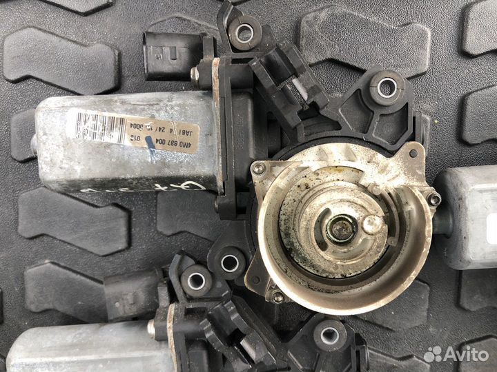 Замки дверей с доводчиками Audi Q7 4m