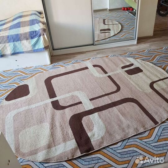 Овальный палас