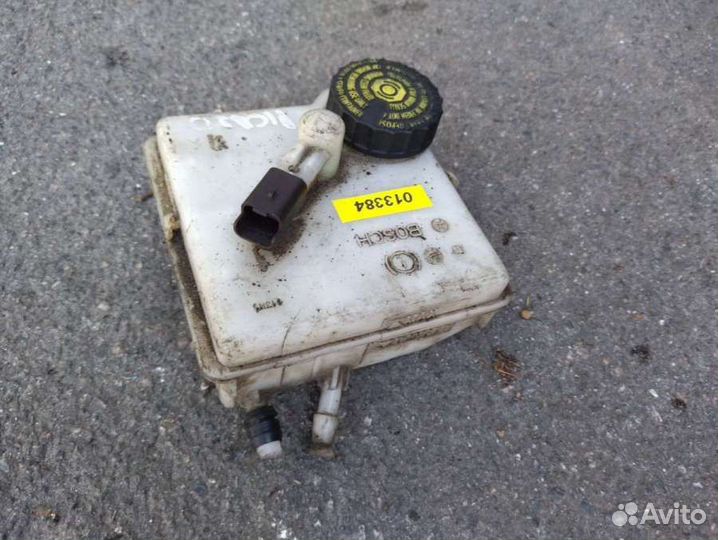 Бачок тормозной жидкости Citroen Xsara Picasso 020