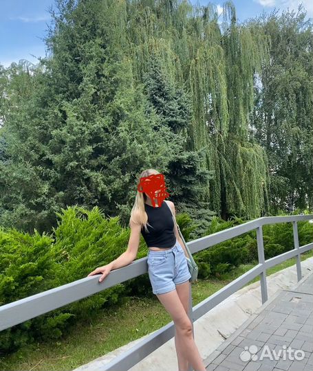 Джинсовые шорты S