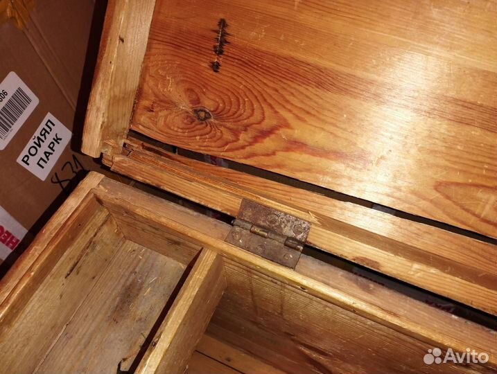 Сундук деревянный старинный