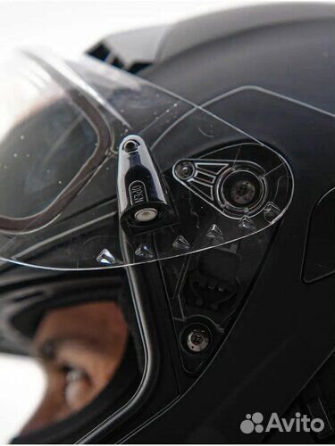 Снегоходный шлем с электроподогревом визора