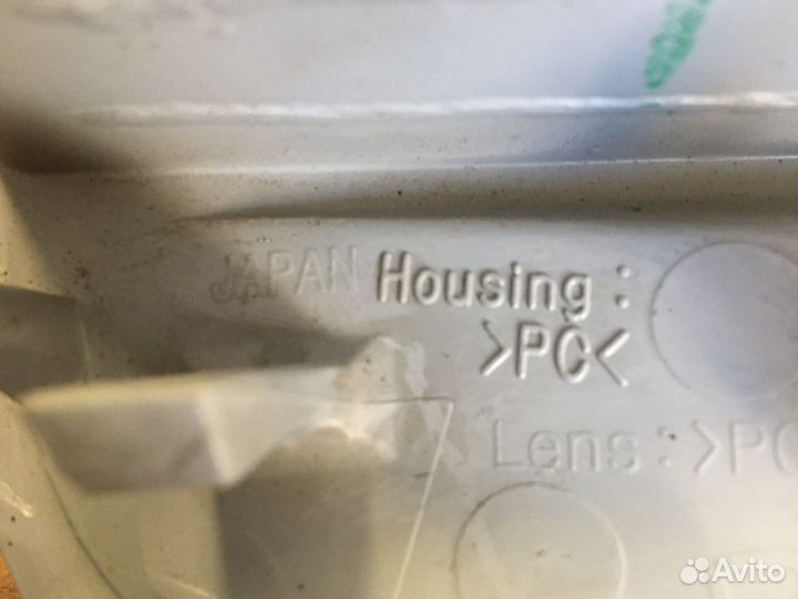 Фара противотуманная Toyota Land Cruiser 200