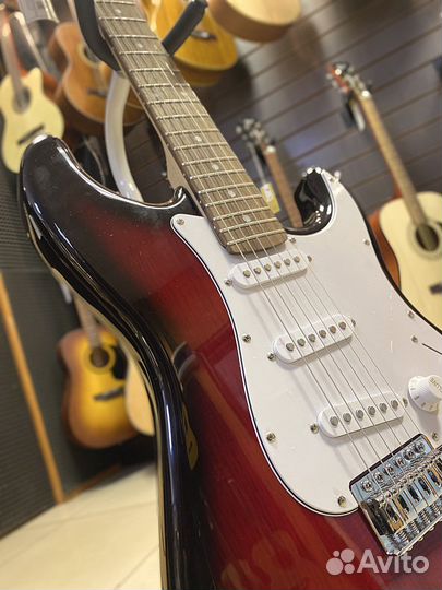 Электрогитара Homage HEG300