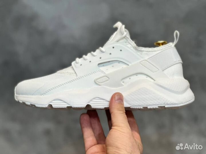 Nike air Huarache белые разм. 44