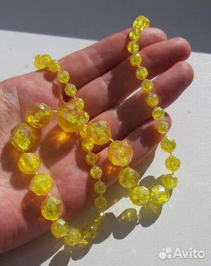 Бусы пластик винтаж