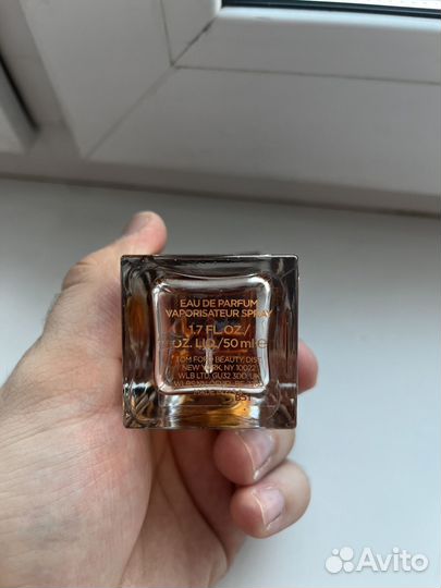 Продам парфюмерную воду TOM ford ebene fume