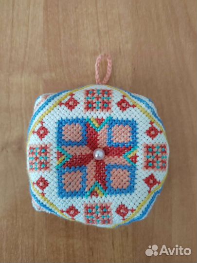 Бискорню(сувенир, игольница)