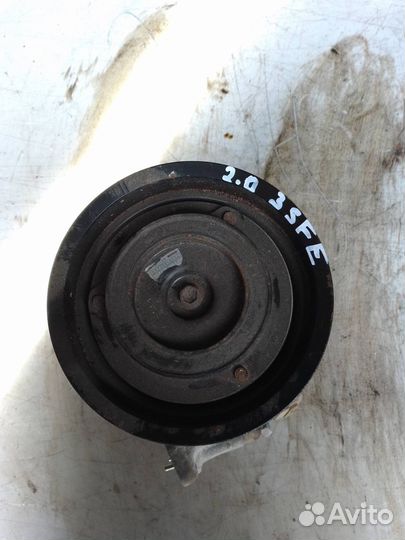 Компрессор кондиционера Toyota Camry