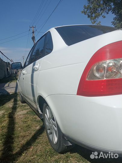 LADA Priora 1.6 МТ, 2011, 200 000 км
