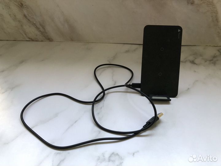 Беспроводной зарядник для мобильников