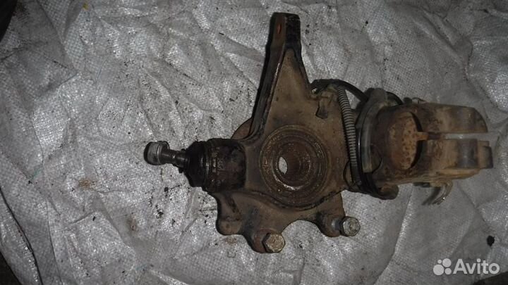 Кулак поворотный передний правый Iran Khodro Sama