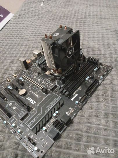 Материнская плата