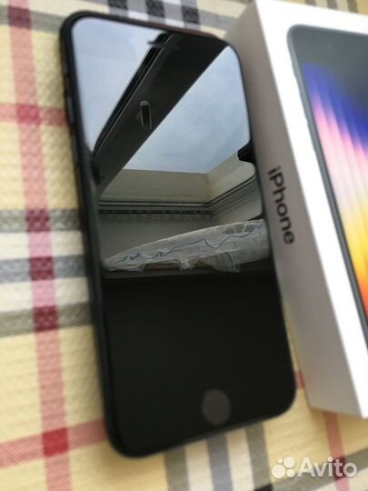 iPhone SE (2022), 64 ГБ