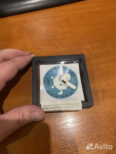 Оригинальный наушник Air Pods 3 (правый)
