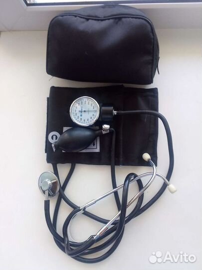 Тонометр и фонендоскоп Би Велл