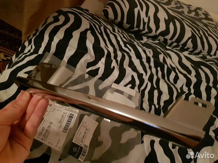 Накладка бампера передняя левая mercedes GLK 204