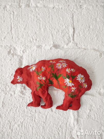 Скульптура на стену Красный медведь