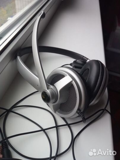Игровые наушники Logitech