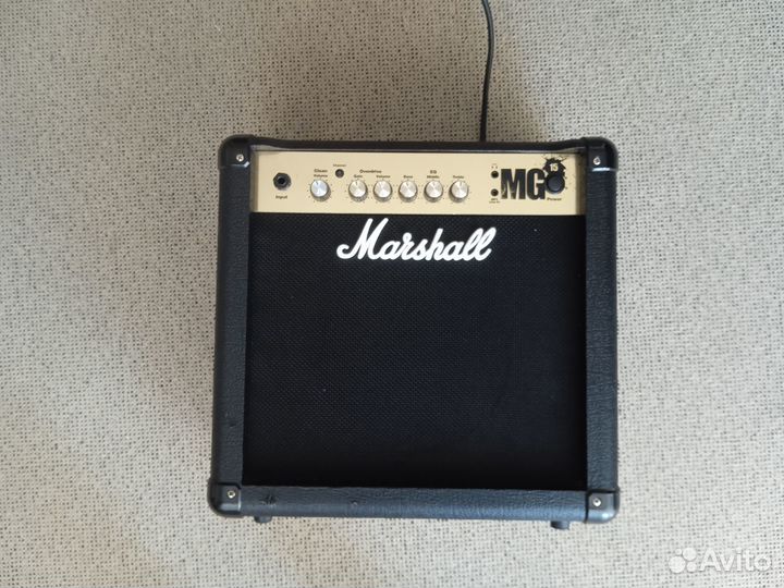 Гитарный комбоусилитель Marshall MG15