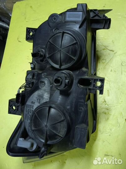 Фара правая Галоген dodge Charger LD