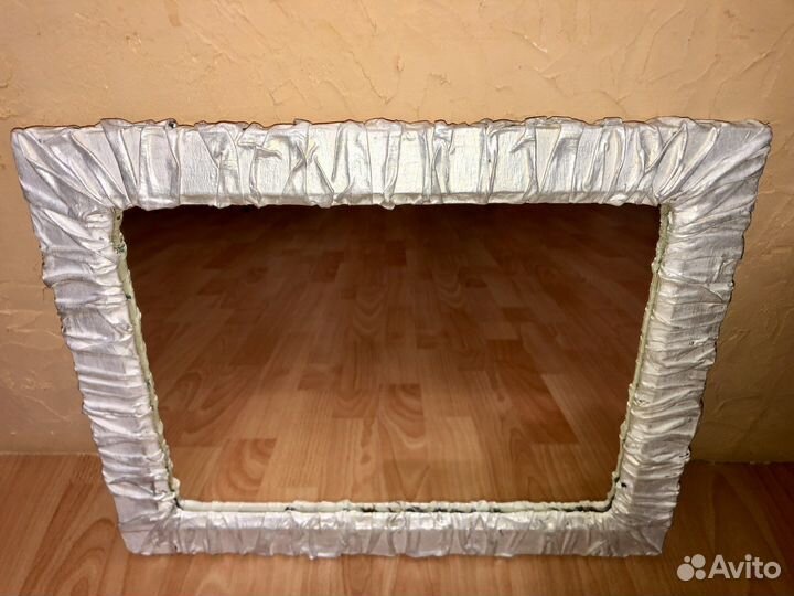 Декоративное зеркало настенное дизайнерское