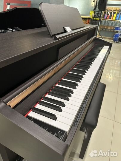 Цифровое пианино в наличии