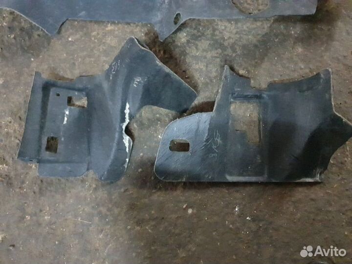 Шумоизоляция моторного отсека Ford Mustang VI N48H