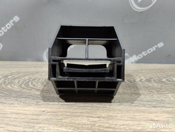 Кронштейн радиатора Нж Bmw 530I E60 M54B30 2008