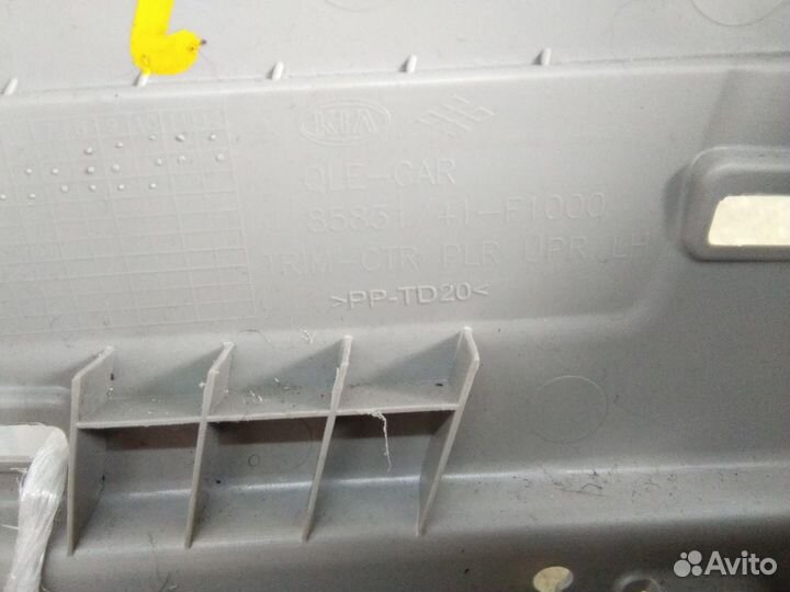 Обшивка средней стойки левая Kia Sportage 2016