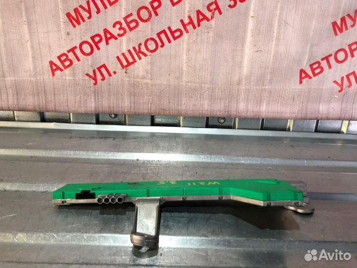 Антенный усилитель Мерседес-Бенц W211 W 211