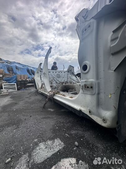 Крыло левое на чайзер 100 в идеале