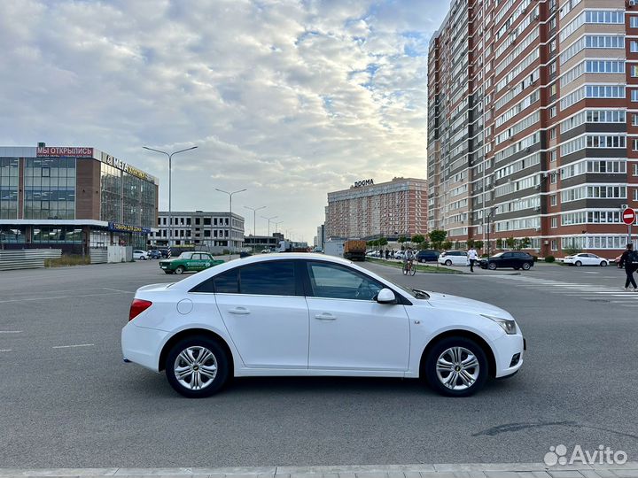 Chevrolet Cruze 1.8 AT, 2011, 201 000 км