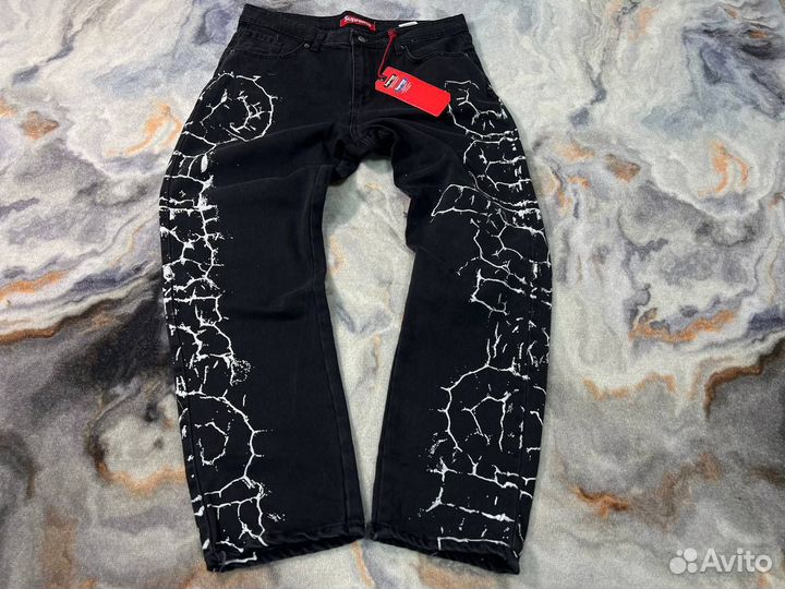 Джинсы supreme