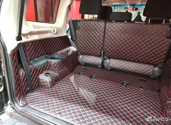 3D коврики в багажник mitsubishi pajero 7 2015