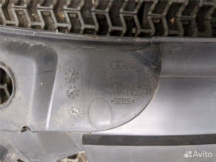 Жабо под дворники Audi A6 (C6), 2009