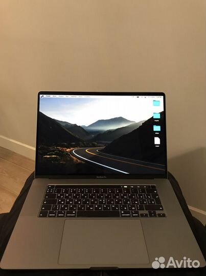 Ноутбук Apple MacBook Pro 16 дюймов 2019 i7