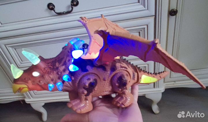 Дракон интерактивный