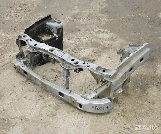 Панель передняя (морда) Ford Fiesta 4