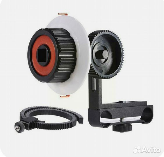 Фокусировочное устройство для видеокамеры